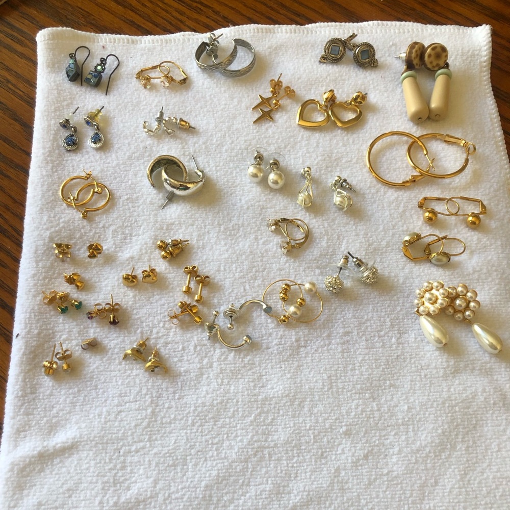 Bundle.Silver.gold.pierced earrings.Studs.dangles. One low price. Keep or gift